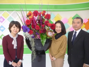 田中麗紗キャスターと佐藤真弓さん、仙フィル磯貝純一さん